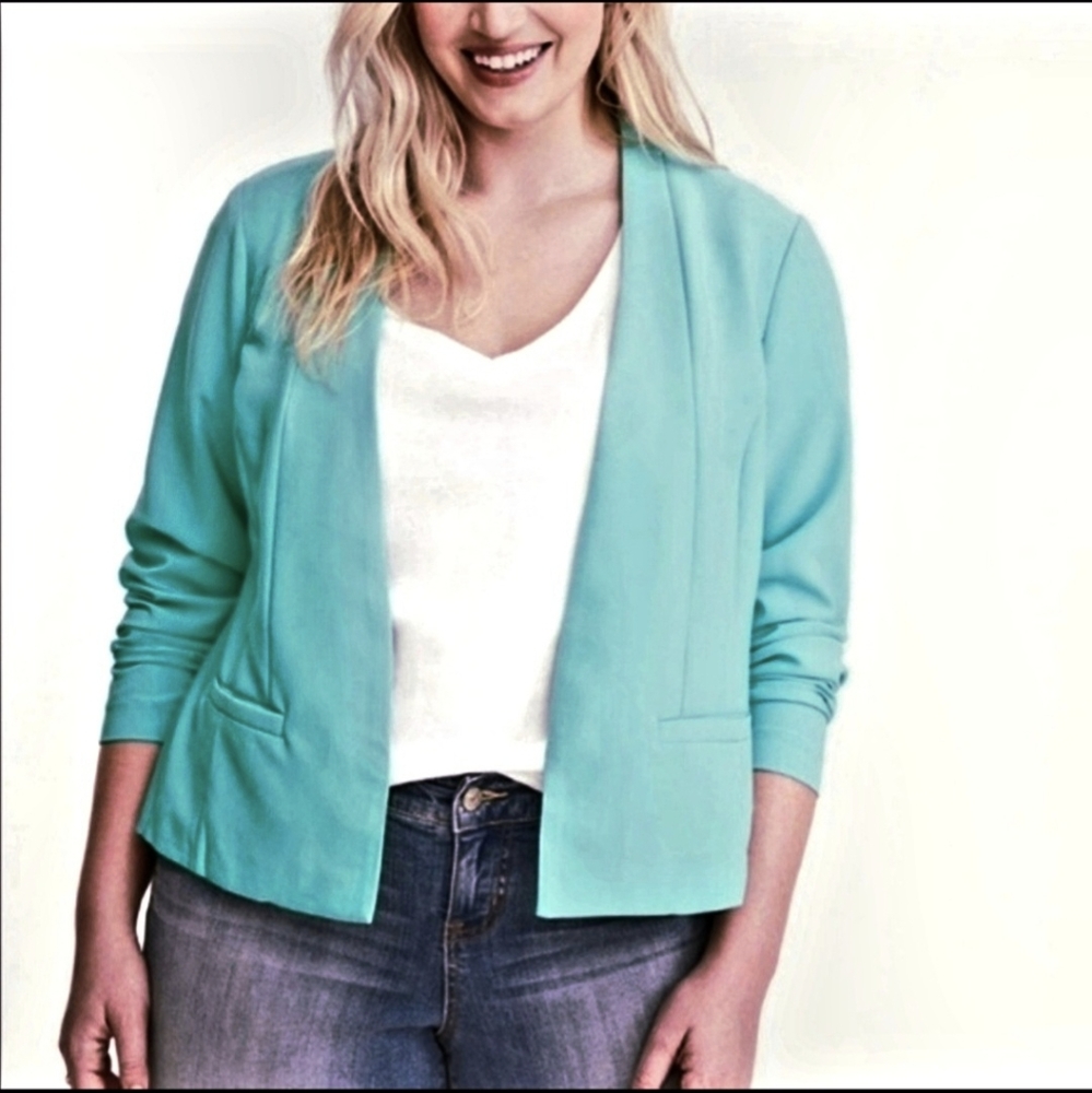 Teal Torrid Cropped 3/4 Rouched Sleeve Blazer, Size 14/16 (Torrid size 1)